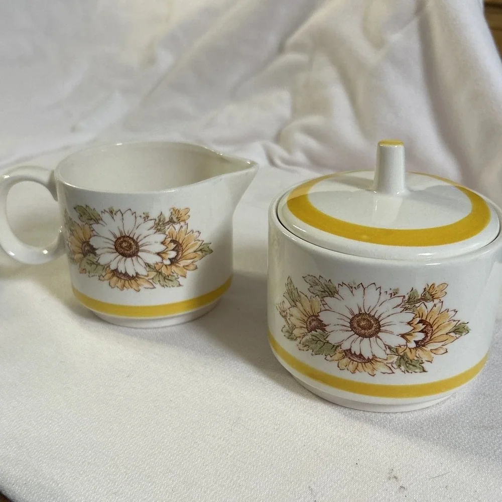 Bright‎ Morn Creamer and Sugar Bowl Ceramic